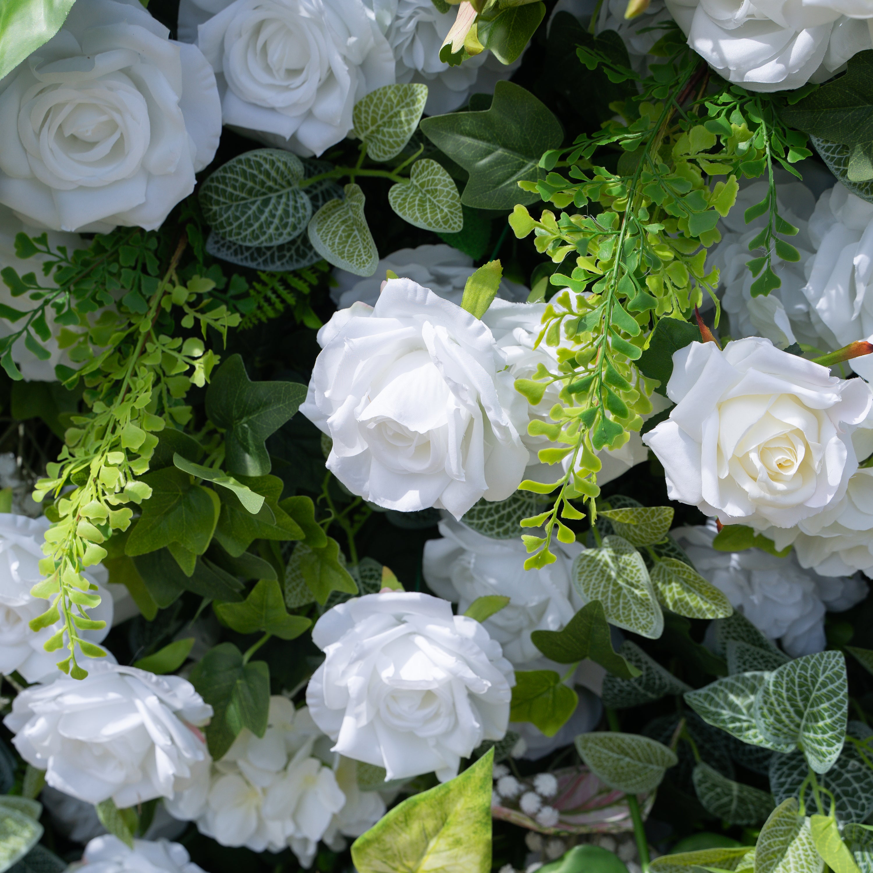Perla：5D Fabric Artificial rolling up curtain flower wall
