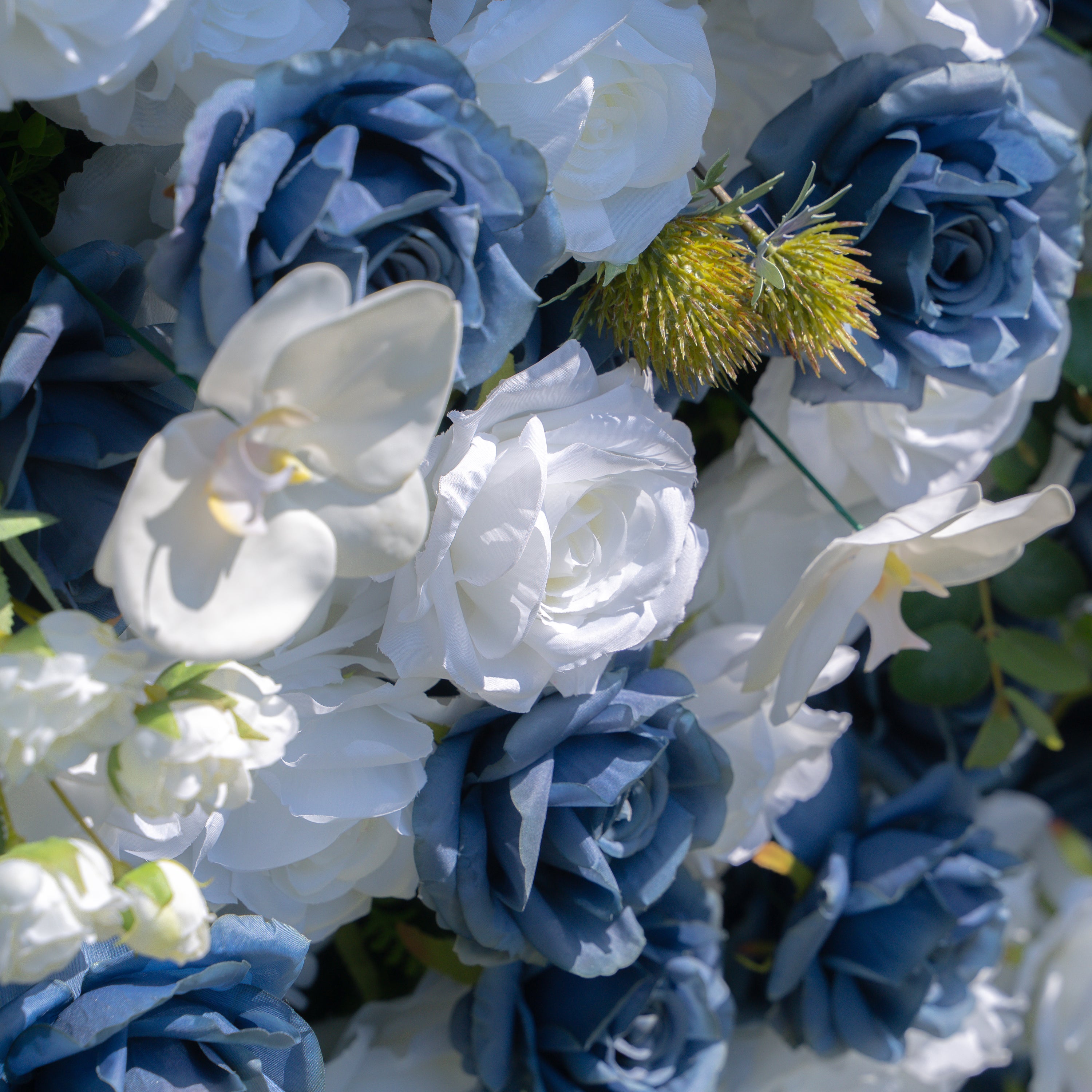 Precious：5D Fabric Artificial rolling up curtain flower wall