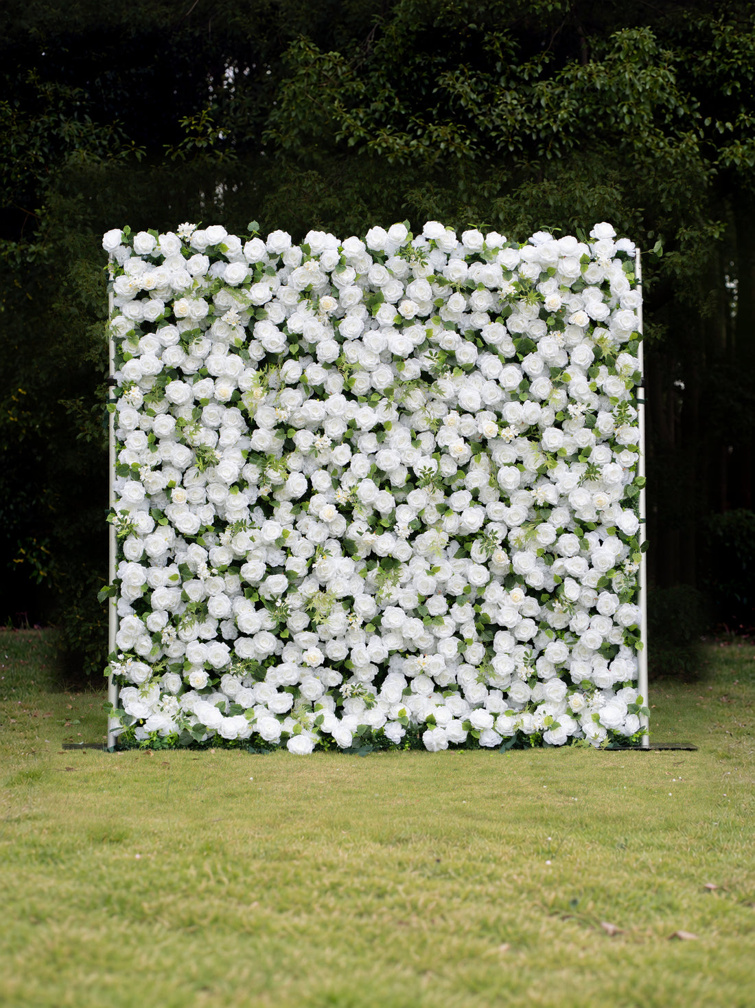 Eira：3D Fabric Artificial rolling up curtain flower wall
