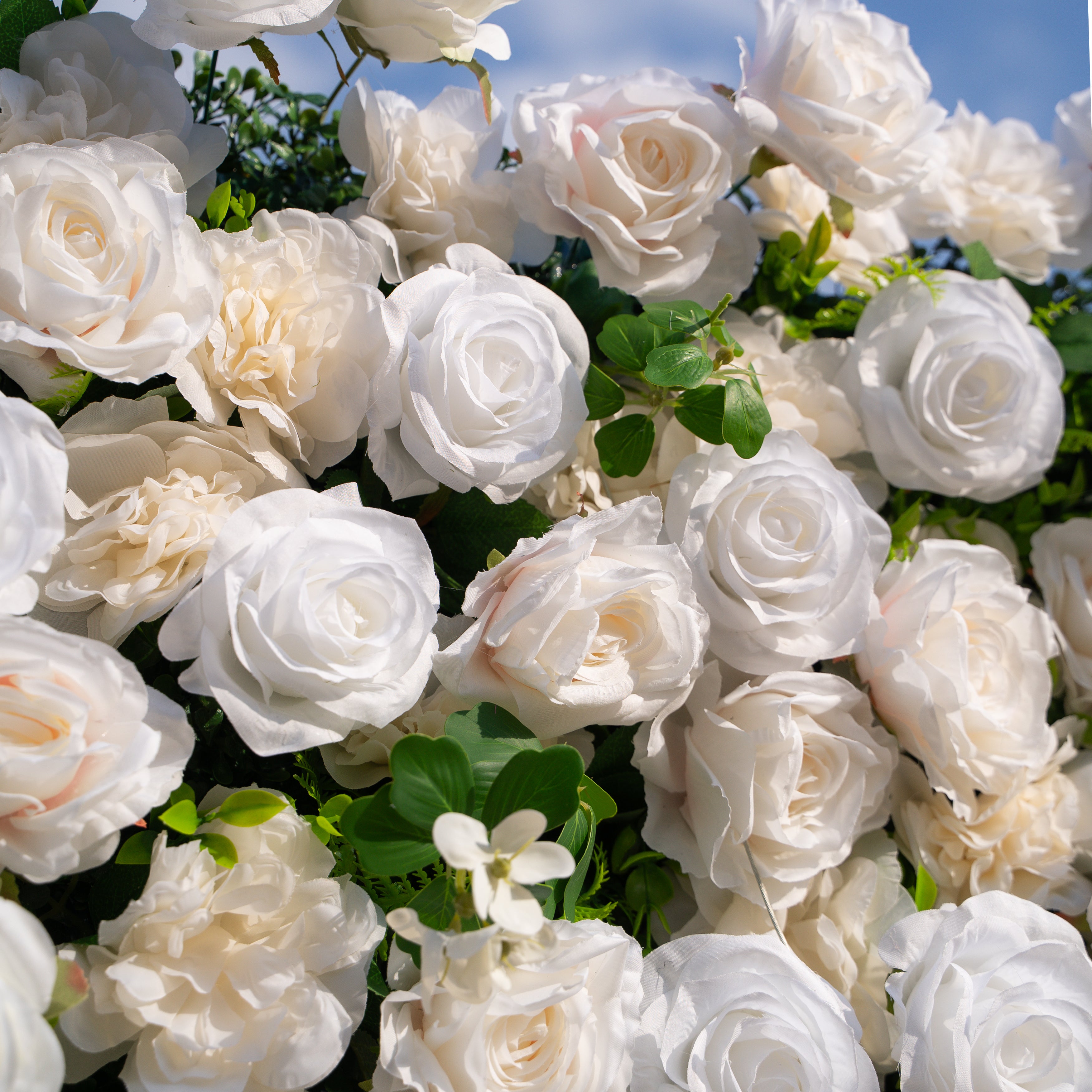 Sable: 3D Elegant Light Champagne &amp; Ivory Floral Wall with Roll-Up Fabric Base for Wedding &amp; Events Decor