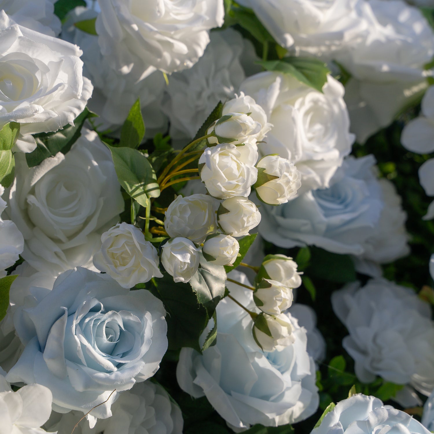 Seasalt：3D Fabric Artificial rolling up curtain flower wall