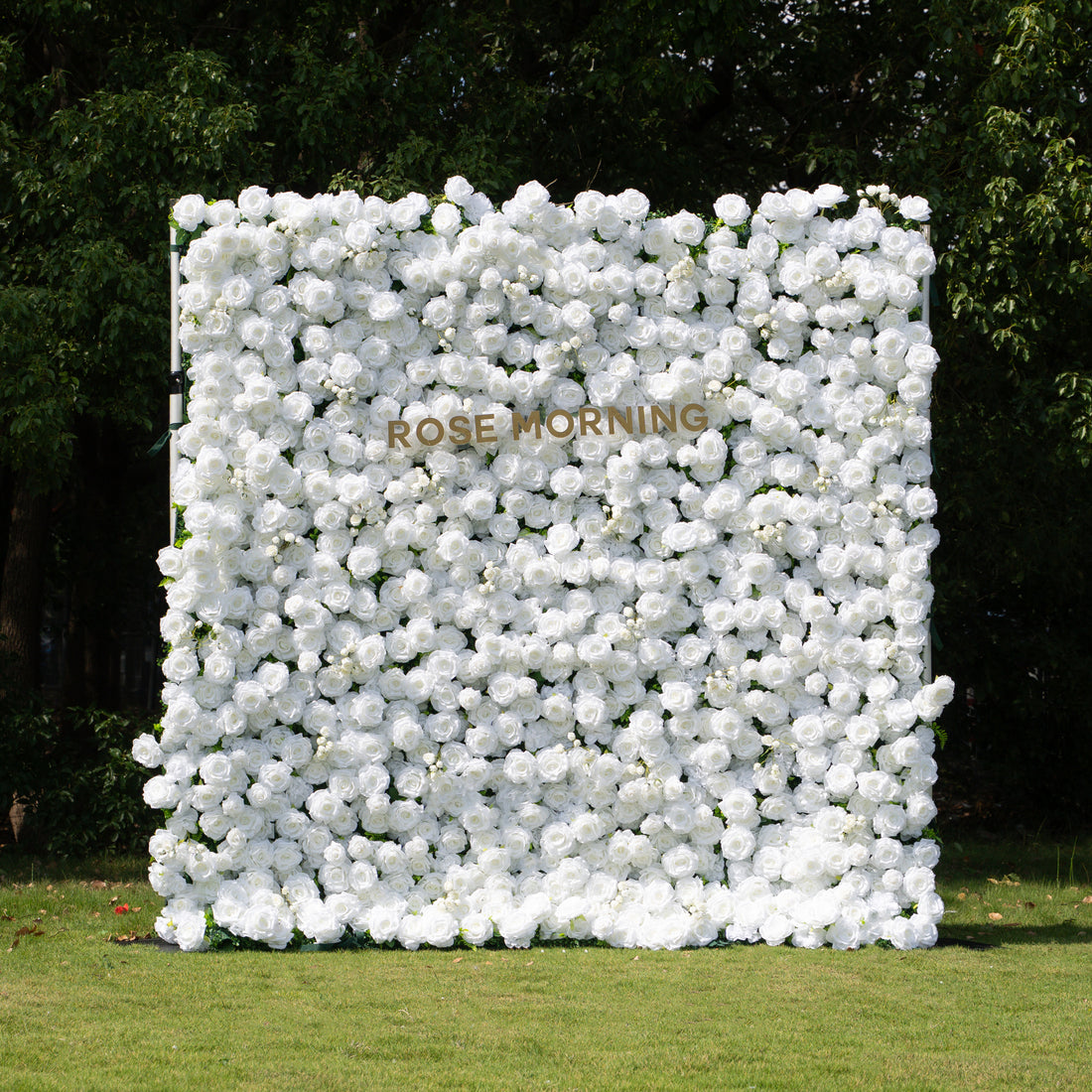 Shy Plus：3D Fabric Artificial rolling up curtain flower wall