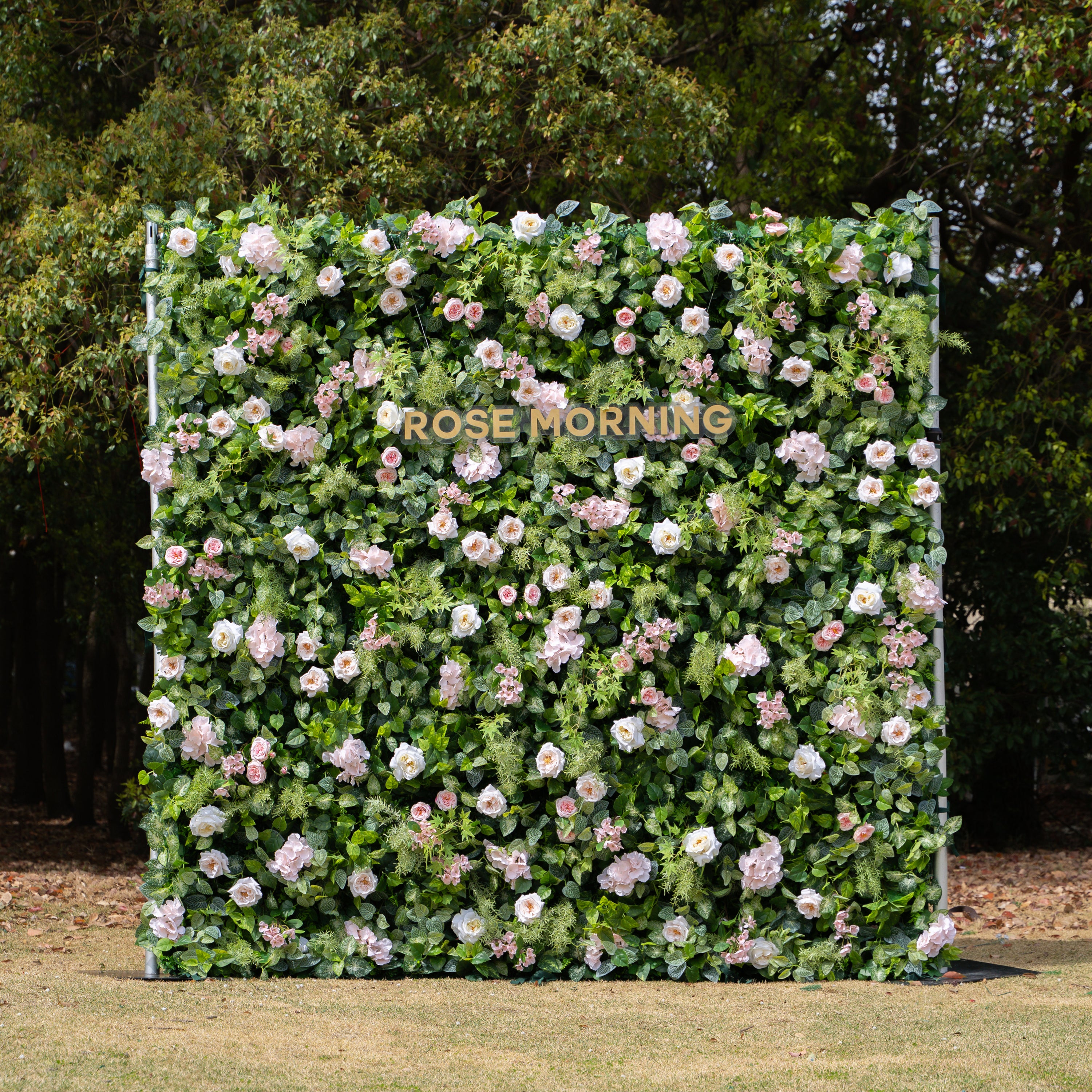 Simona：5D Fabric Artificial rolling up curtain flower wall