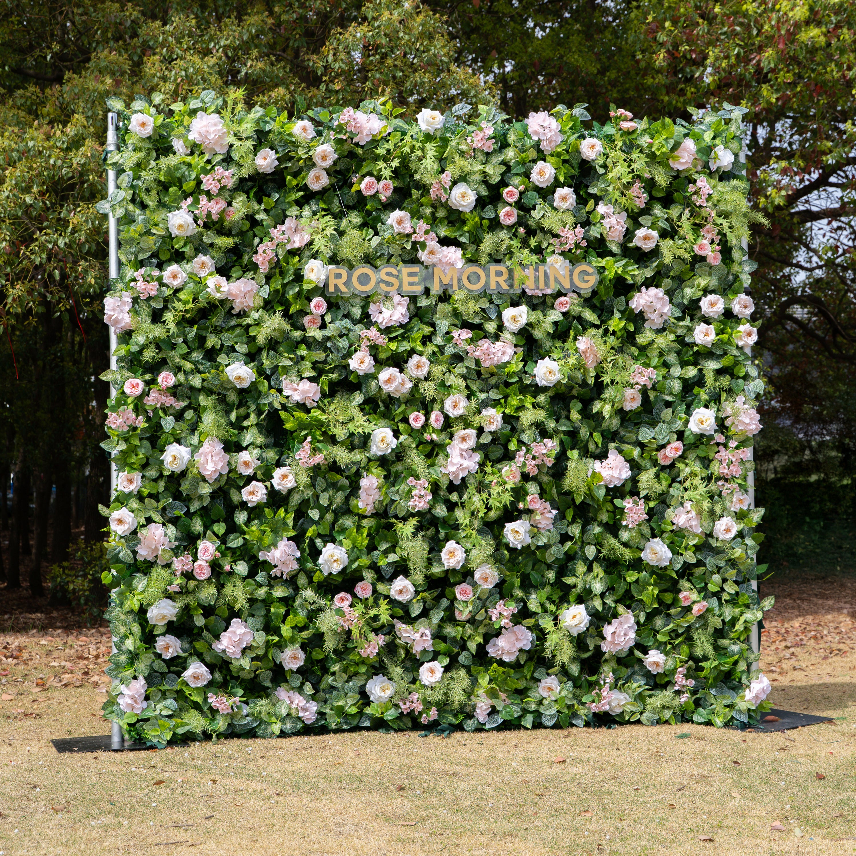 Simona：5D Fabric Artificial rolling up curtain flower wall