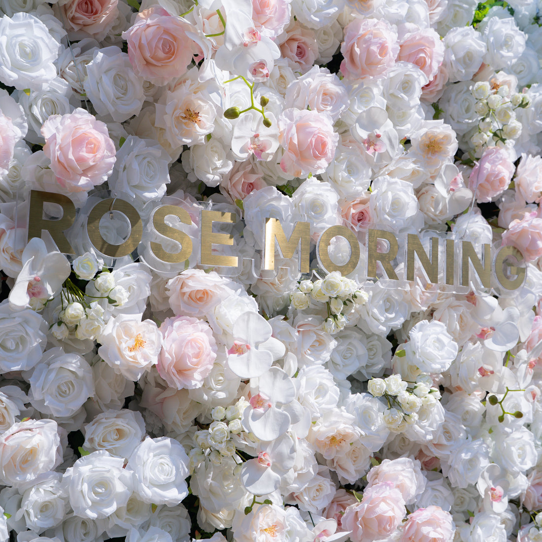 Tiara:5D Fabric Artificial rolling up curtain flower wall