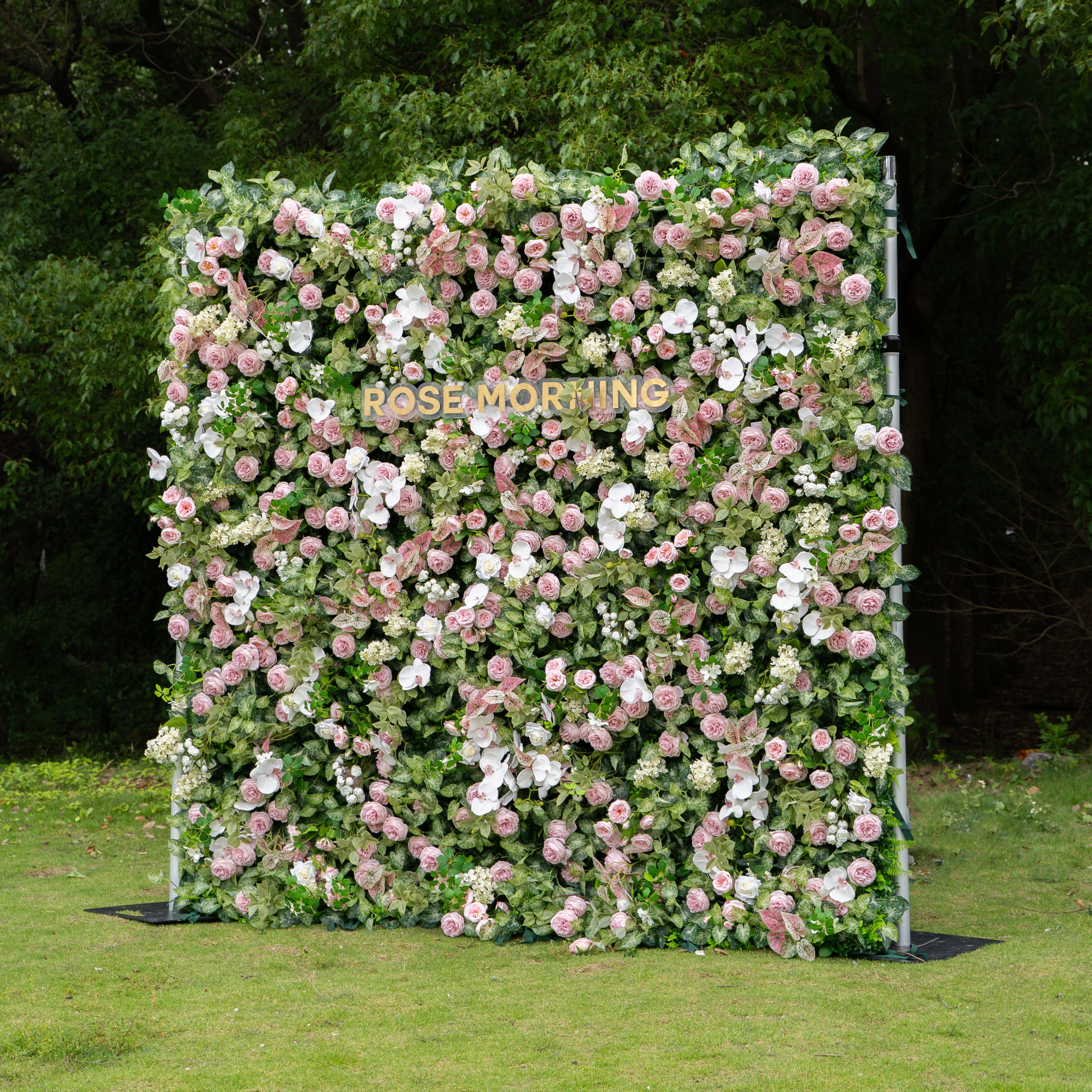 Tori：5D Fabric Artificial rolling up curtain flower wall