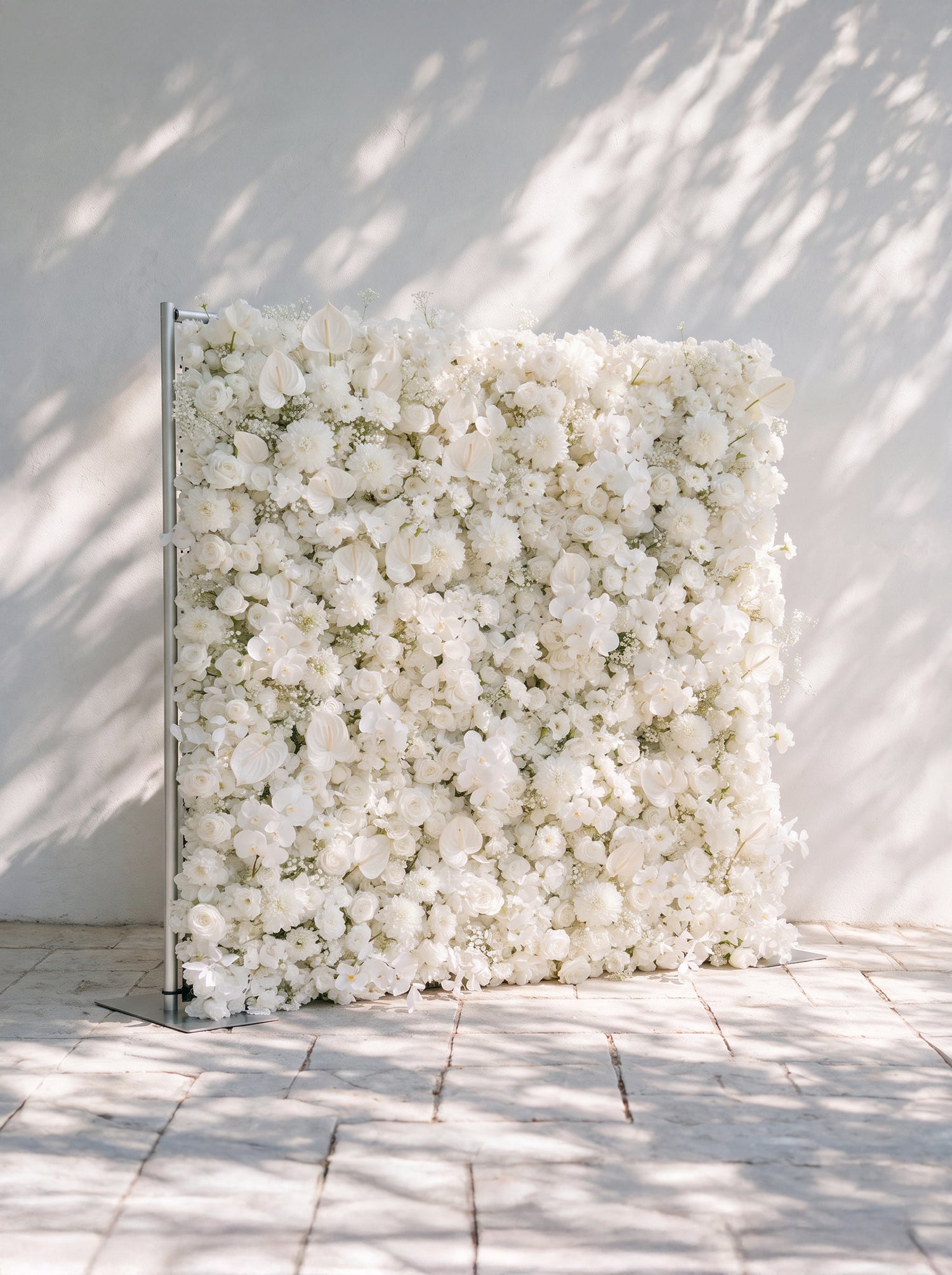 Opal：2026 Luxury 5D All-White Floral Wall with Greenery Roll-Up Backdrop for Rustic Garden Weddings