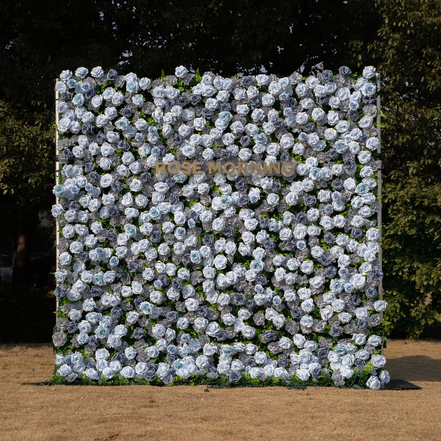 Velora：3D Fabric Artificial rolling up curtain flower wall