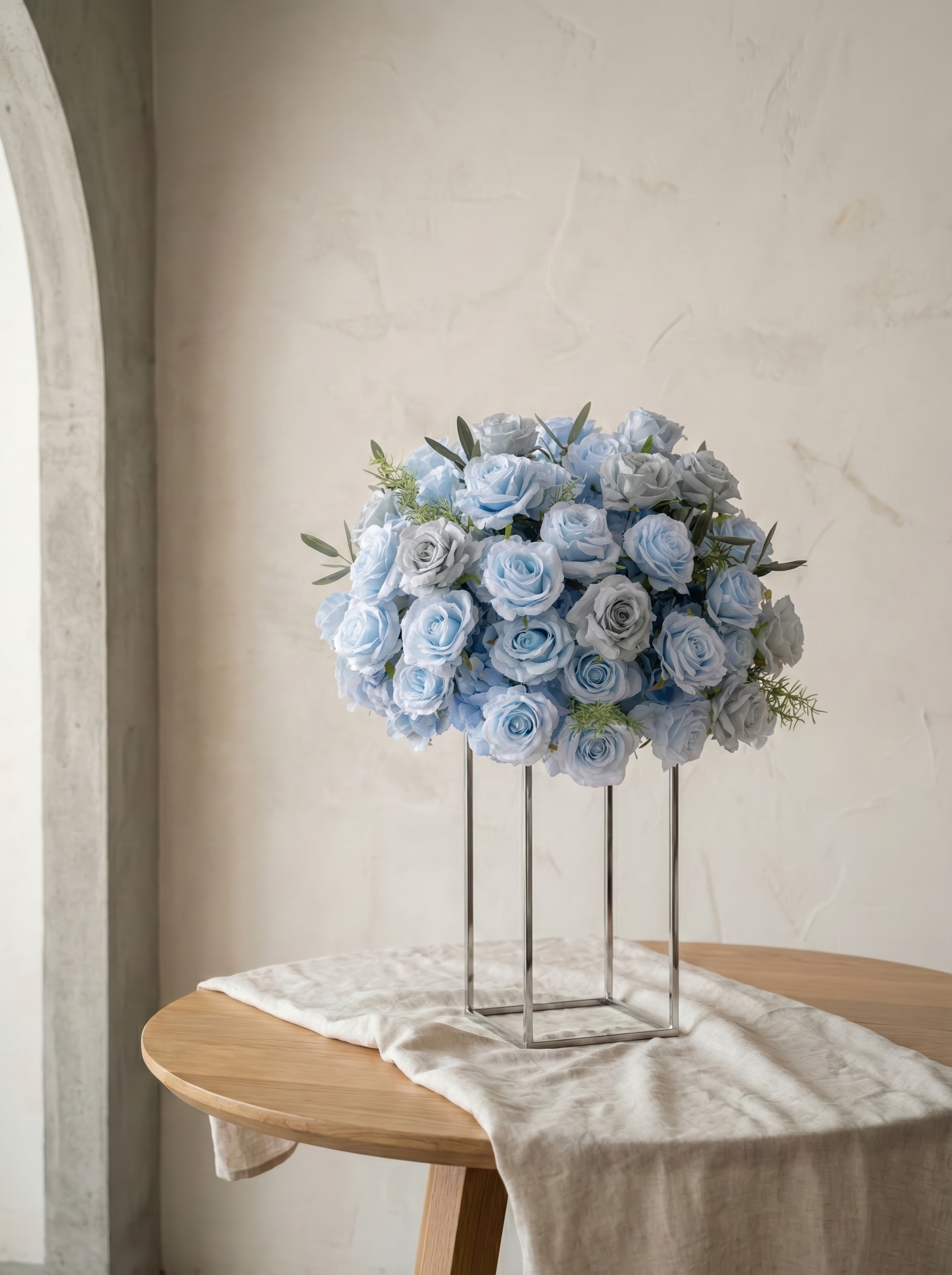 Vesper Blue Flower Ball Flower Centerpiece Bouquet Table Decoration