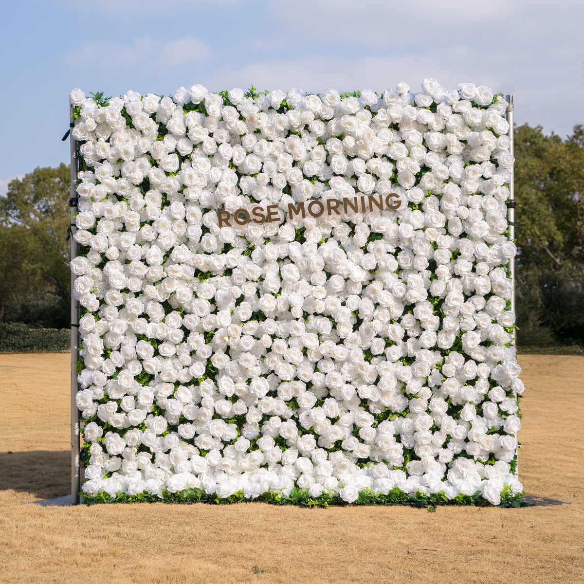 Zephira: 3D Elegant White Silk Rose Flower Wall Roll-Up Fabric Backdrop for Luxury Weddings & Events