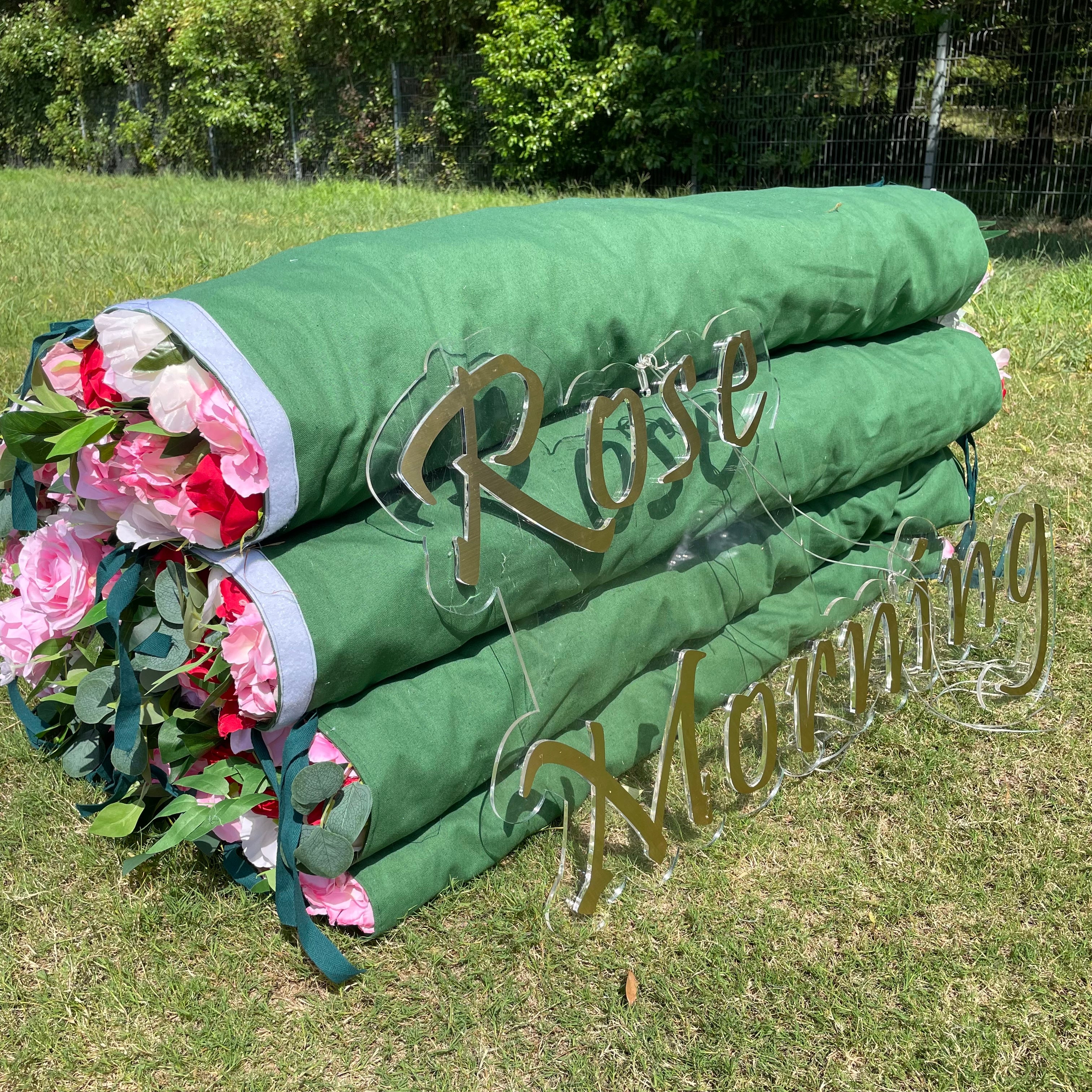 Rose Morning“The flower walls are made of artificial flowers in various colors, layered at different levels to create a lush, elegant and natural look. The exclusive zipper design and roll-up design make it easy to install and remove.”