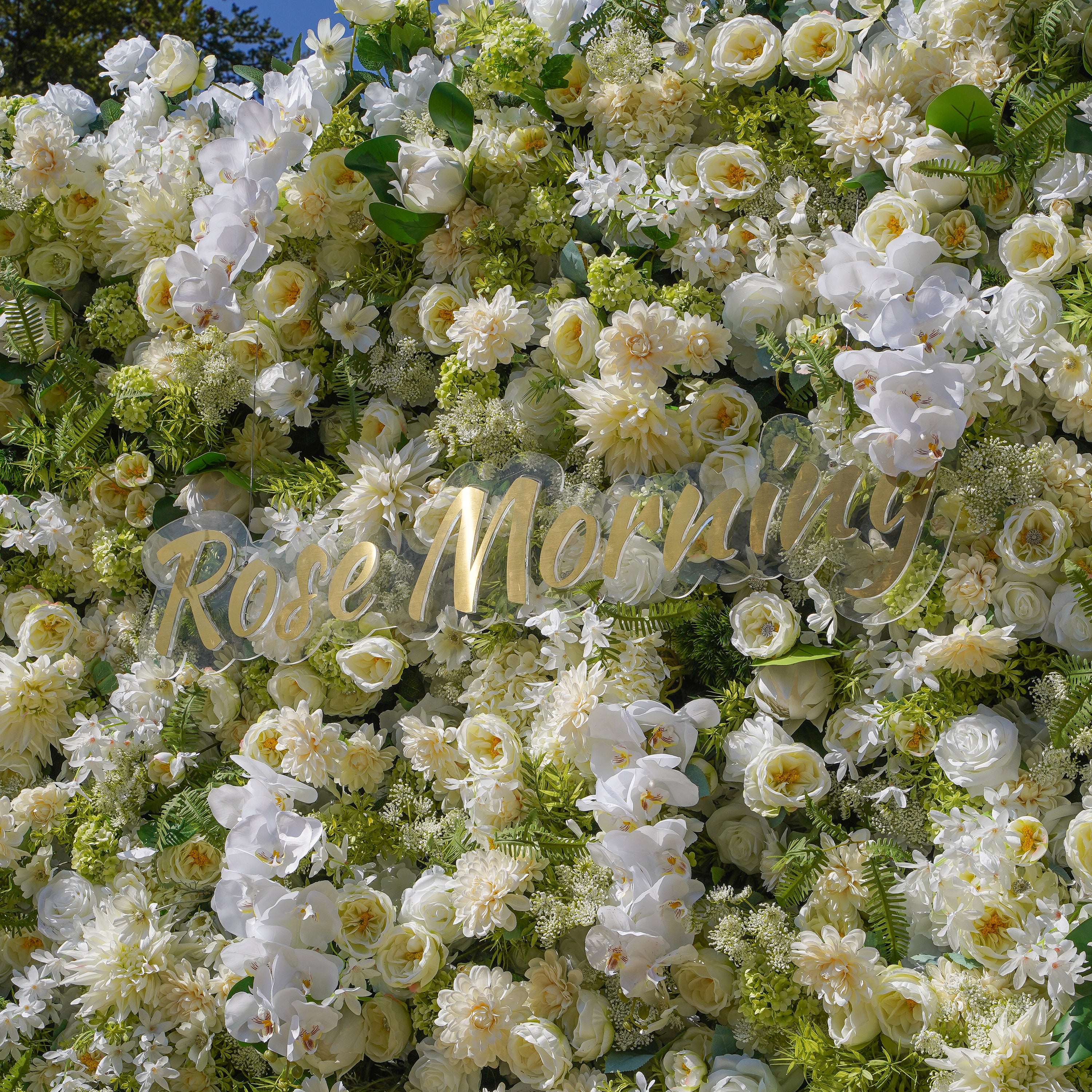 Rose Morning“The flower walls are made of artificial flowers in various colors, layered at different levels to create a lush, elegant and natural look. The exclusive zipper design and roll-up design make it easy to install and remove.”