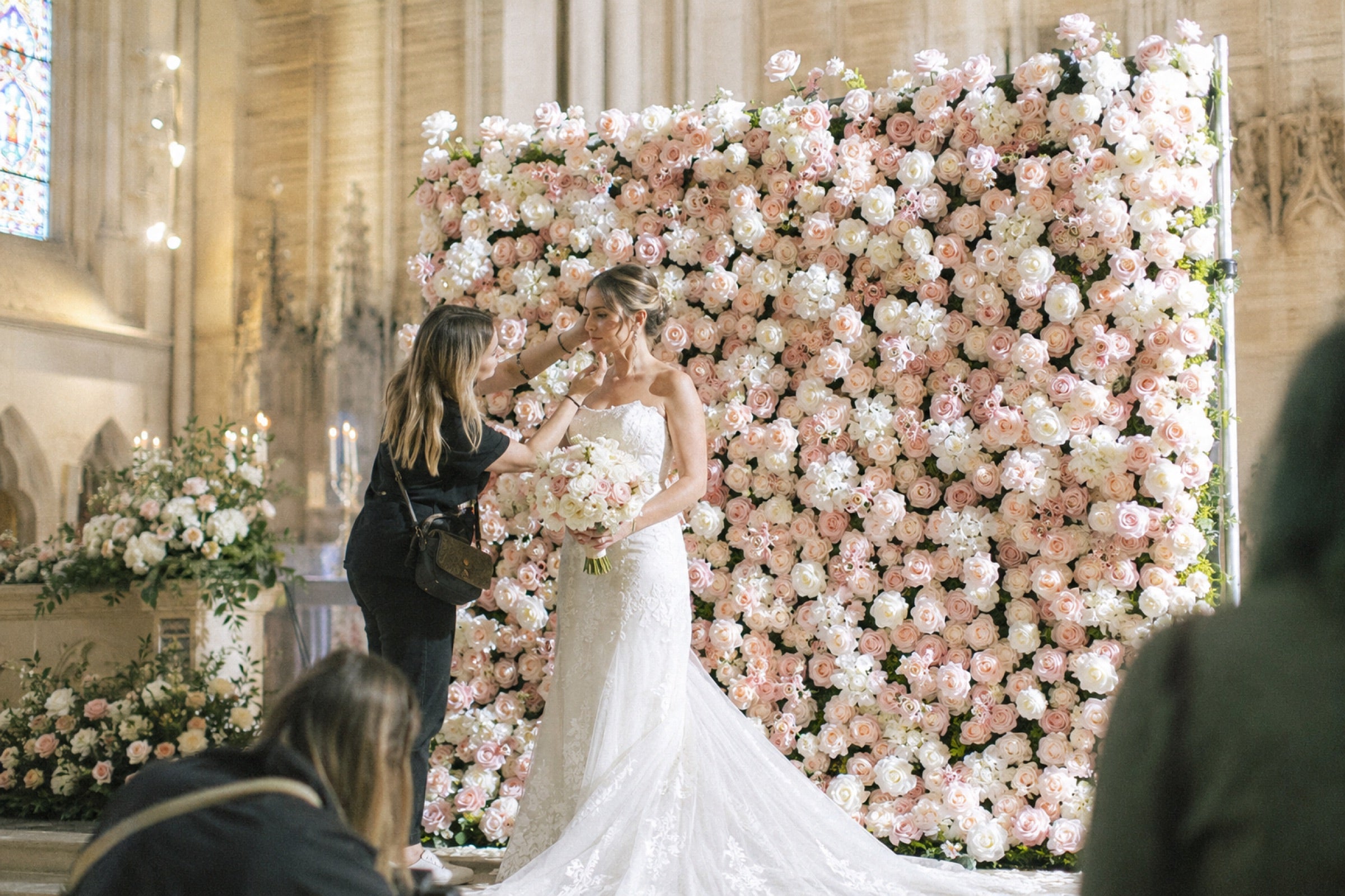 Arellyra: Wedding Background Arch Pillar Decorative Flower Row Excluding Frame at a real wedding